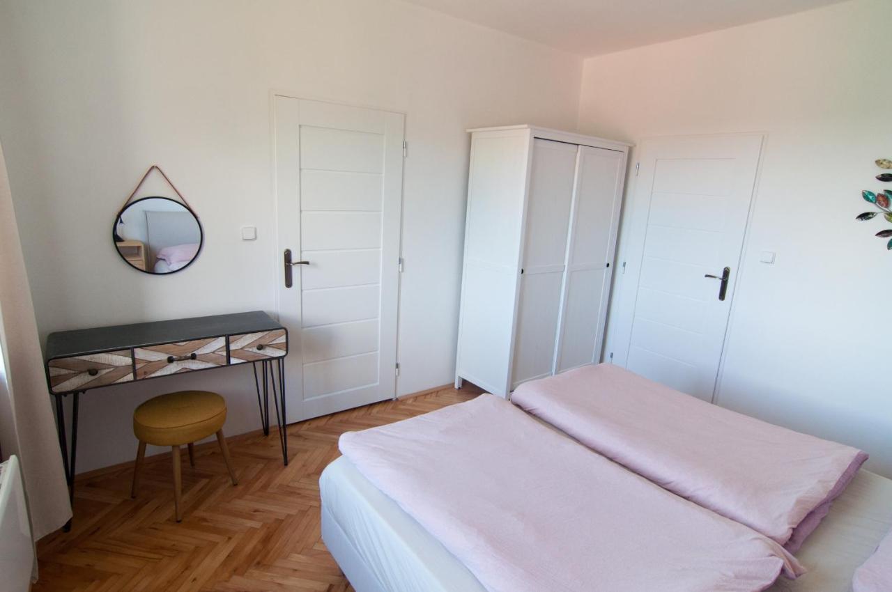 Apartman Na Kamenci Teplice nad Metují Eksteriør bilde